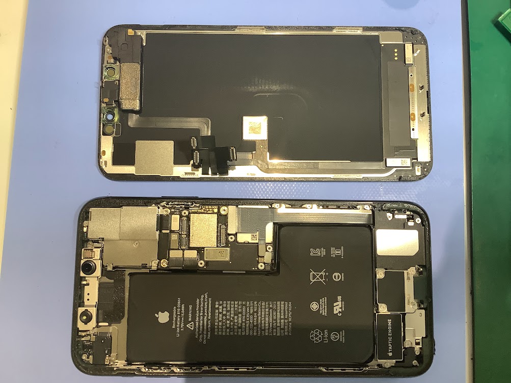iPhone12ProMaxのバッテリー交換ならデータをそのまま・最短即日修理のスマホ修理工房二俣川店にご相談ください！